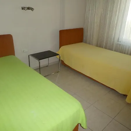2+1 Deniz Manzarali Havuzlu Appartamento