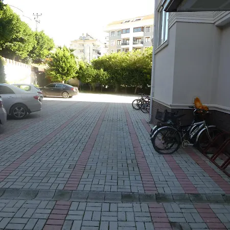 2+1 Deniz Manzarali Havuzlu Appartamento Alanya
